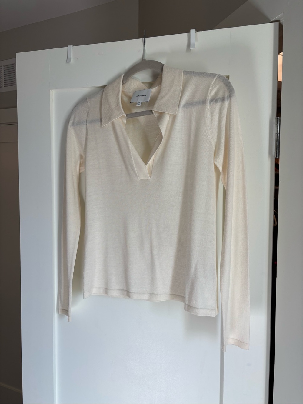 NWOT Reformation Cream Collared V-Neck Long-Sleeve Sweater